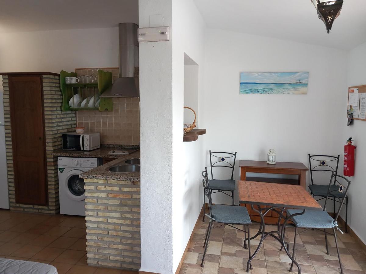 Apartamentos Cala Isabel Саора Экстерьер фото